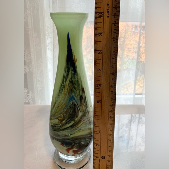 Vintage 1970s Dalian Glass Snowflake Vase (China) - Picture 3 of 8